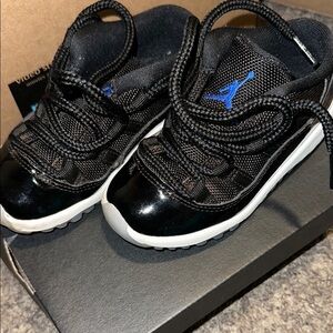 Jordan Kids Black and Blue Sneakers